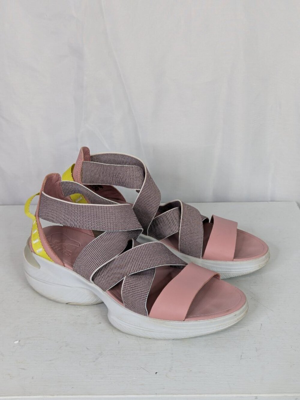 Sorel Explorer Blitz Pink Leather Elastic Sport Sandals